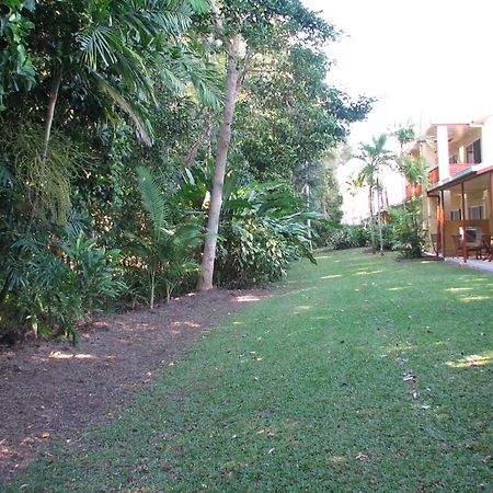 Titree Village Holiday Apartments Port Douglas Dış mekan fotoğraf