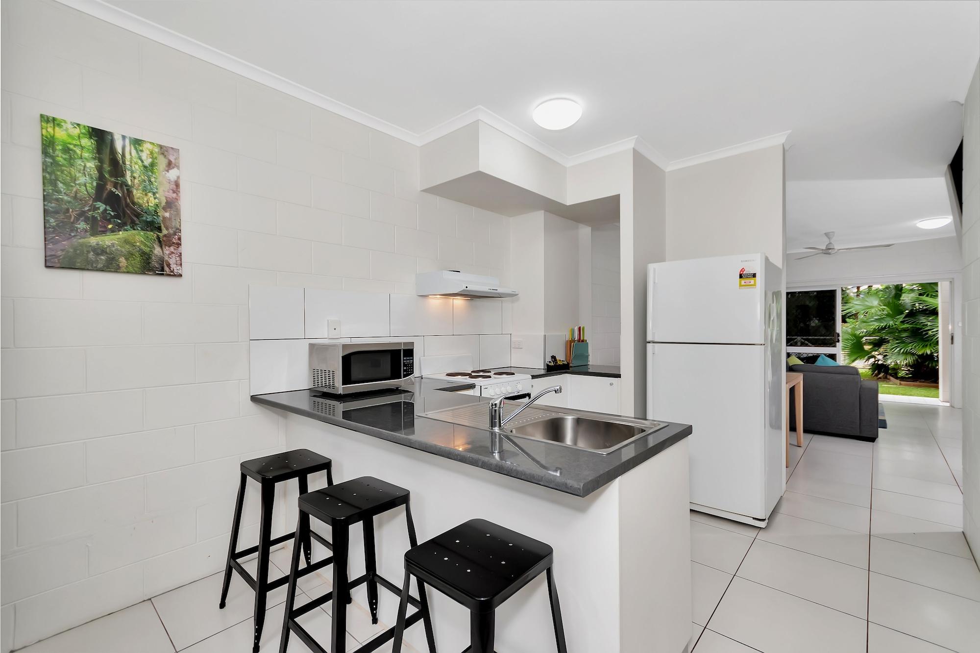 Titree Village Holiday Apartments Port Douglas Dış mekan fotoğraf