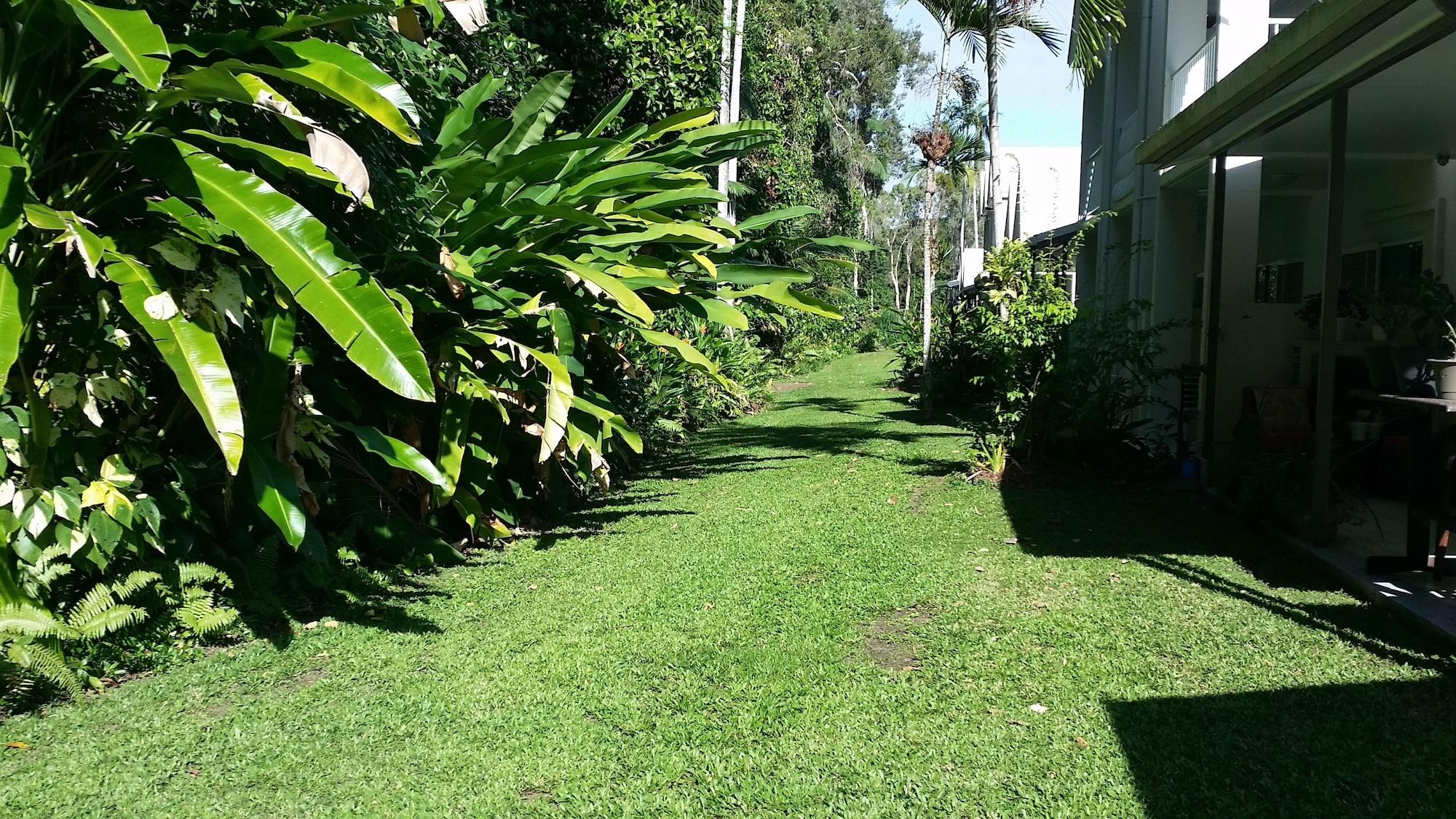 Titree Village Holiday Apartments Port Douglas Dış mekan fotoğraf